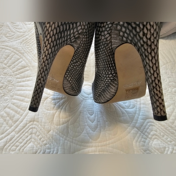 Aldo Snakeskin heels - Picture 6 of 6